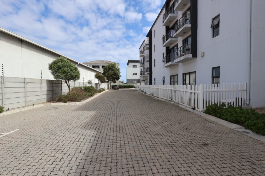 2 Bedroom Property for Sale in Parklands Western Cape